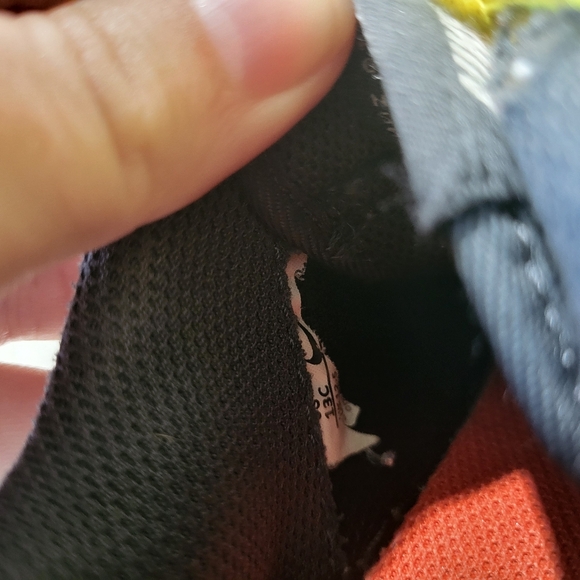 Nike AirForce1 LV8 'Go The Extra Smile' White/Yellow/Blk - Picture 5 of 6